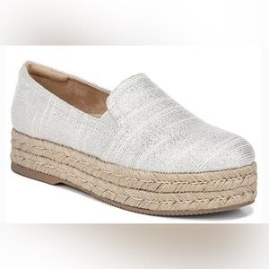 Naturalizer canvases. Sz 8.5